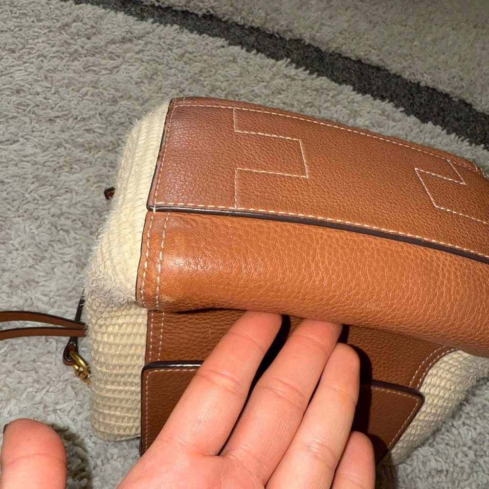 Tory Burch Half Moon straw crossbody bag purse Mini - Picture 8 of 16